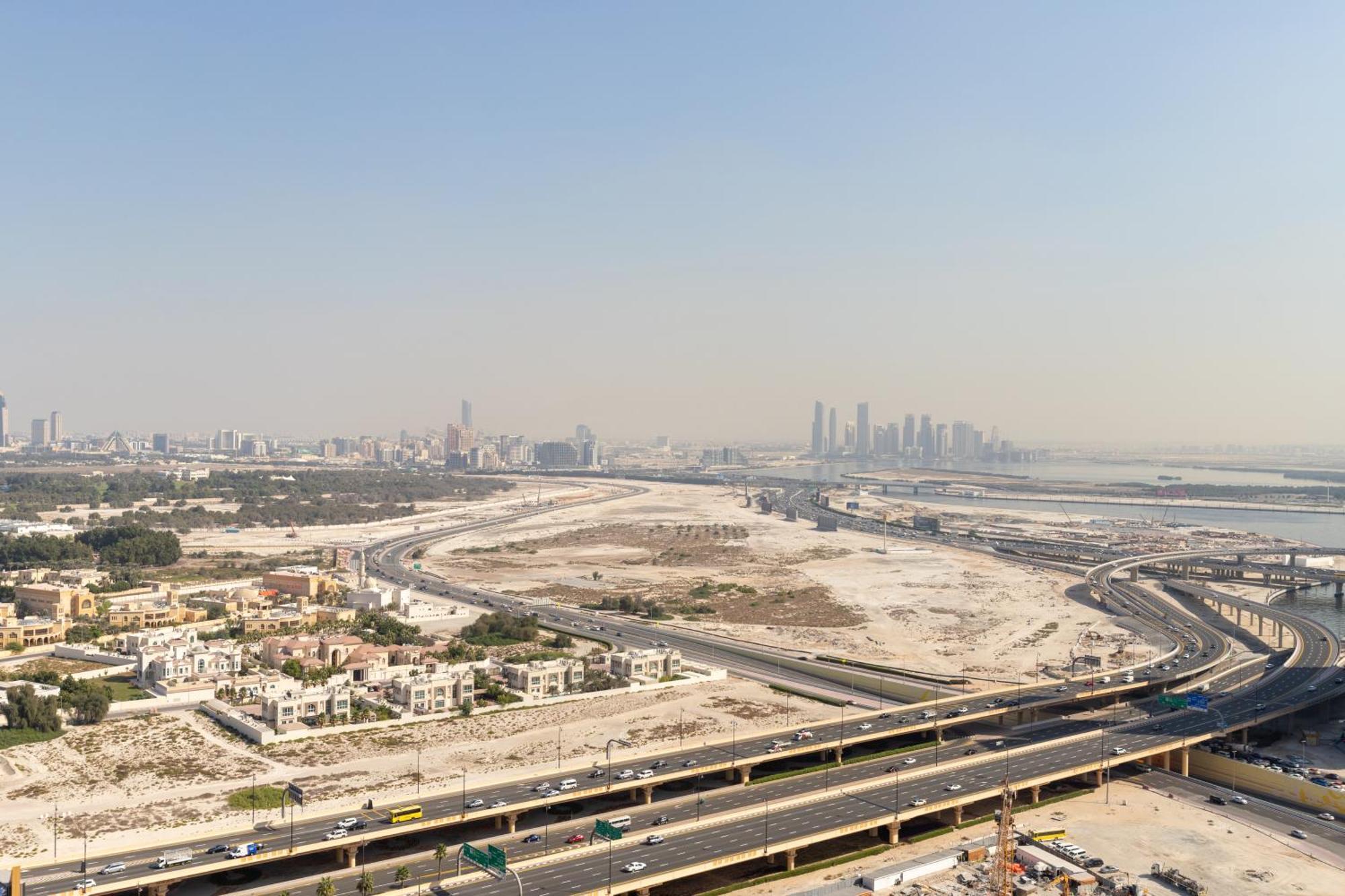 Modern 1Br Apartment, High Floor, Near Dubai Mall Екстериор снимка